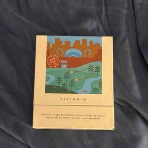 Illinois Card Game - Cream and Blue